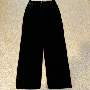 Empyre corduroy pants. Woman. Size 2. Black.